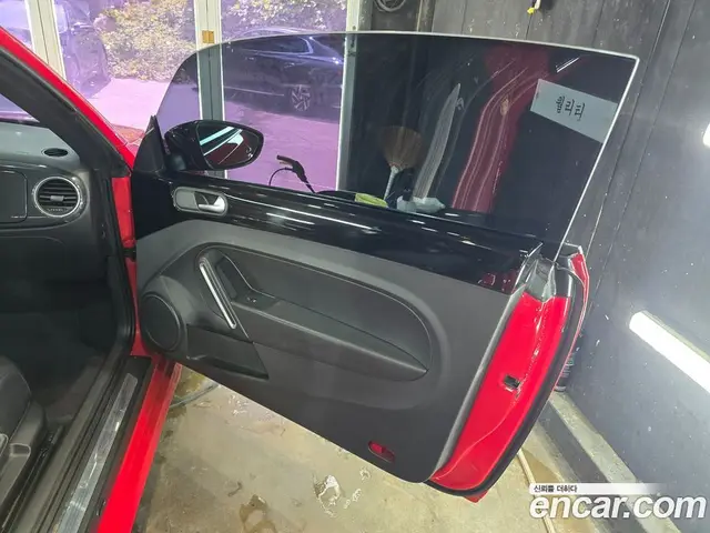 Volkswagen Beatle 2012 2.0 автомат (гидро), миниатюра 10