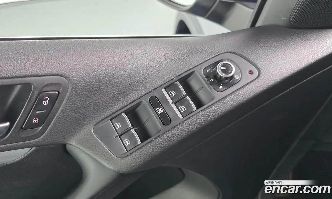 Volkswagen Tiguan 2015 2.0 автомат (гидро), фото 17