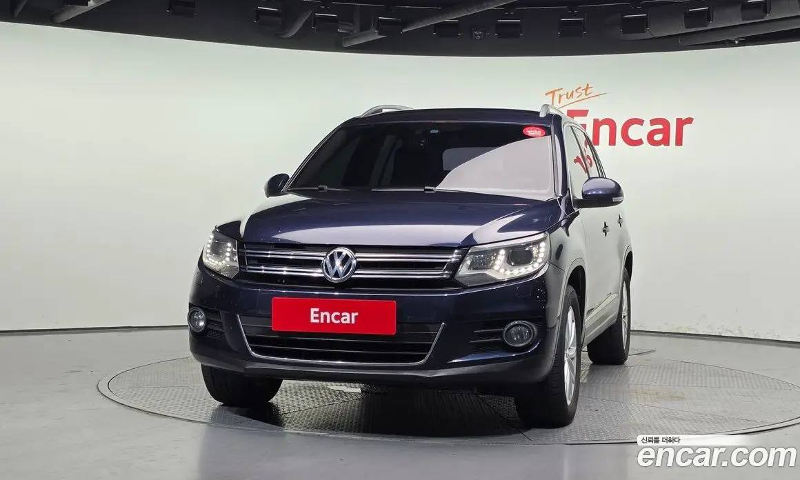 Volkswagen Tiguan 2015 2.0 автомат (гидро), фото 3
