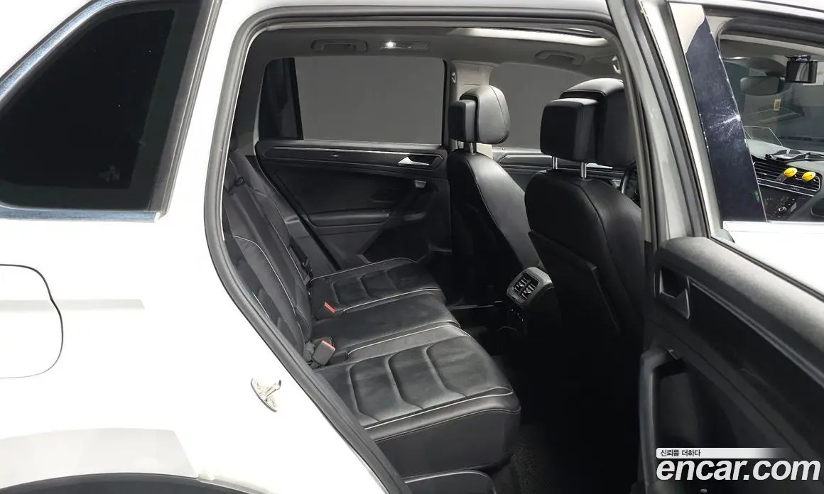 Volkswagen Tiguan 2020 2.0 автомат (гидро), фото 12