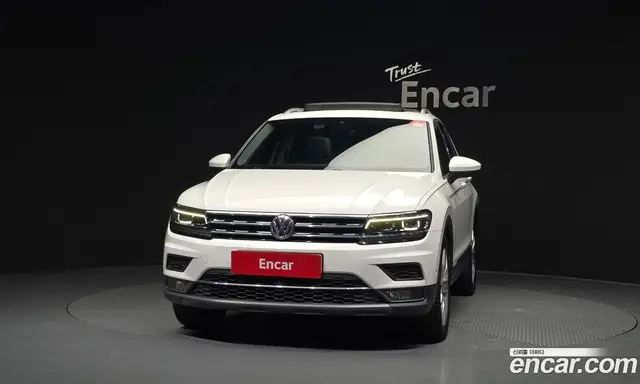 Volkswagen Tiguan 2020 2.0 автомат (гидро), миниатюра 3