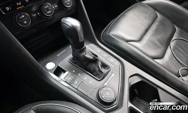 Volkswagen Tiguan 2020 2.0 автомат (гидро), миниатюра 9