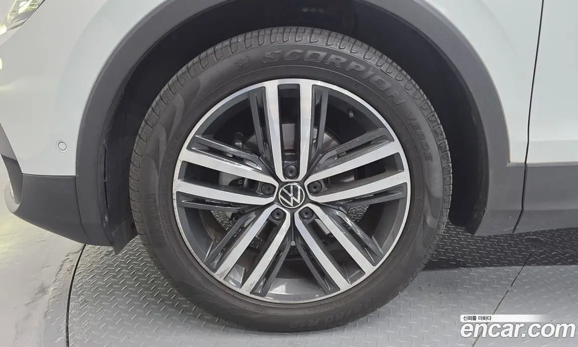 Volkswagen Tiguan 2021 2.0 автомат (гидро), фото 5