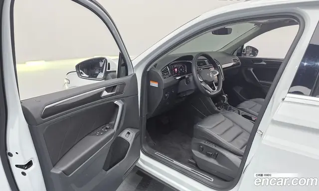 Volkswagen Tiguan 2021 2.0 автомат (гидро), миниатюра 10