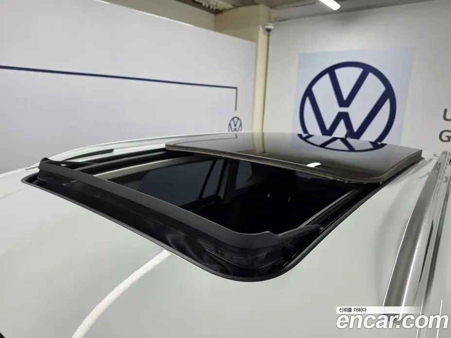 Volkswagen Tiguan 2022 2.0 автомат (гидро), фото 11