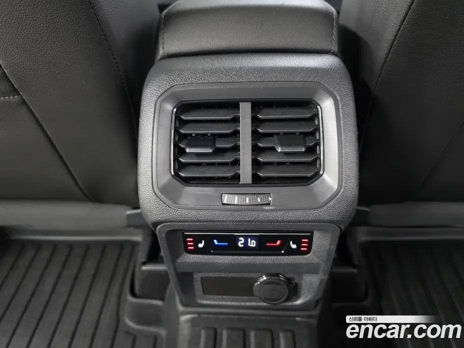 Volkswagen Tiguan 2022 2.0 автомат (гидро), фото 14