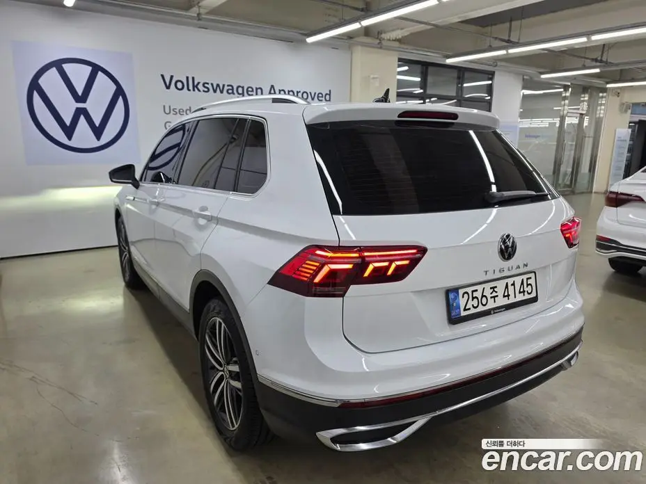 Volkswagen Tiguan 2022 2.0 автомат (гидро), фото 16