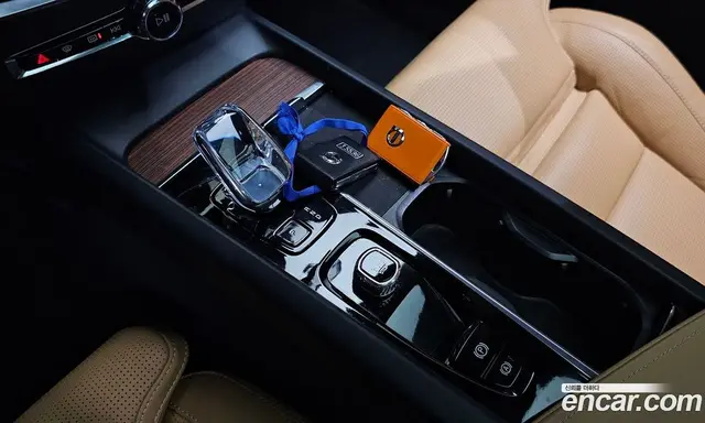 Volvo V60 2024 2.0 автомат (гидро), миниатюра 11