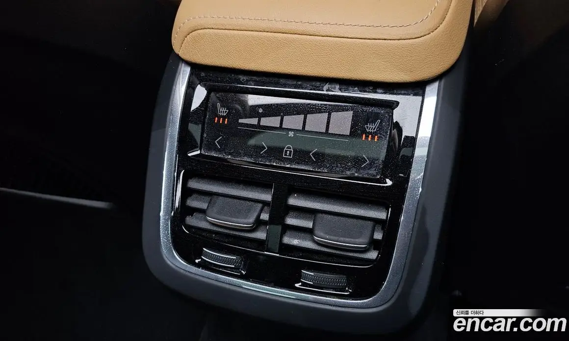 Volvo V60 2024 2.0 автомат (гидро), фото 24