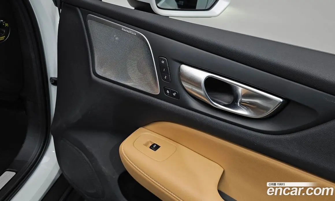 Volvo V60 2024 2.0 автомат (гидро), фото 35