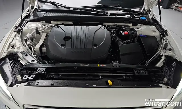 Volvo V60 2024 2.0 автомат (гидро), миниатюра 5