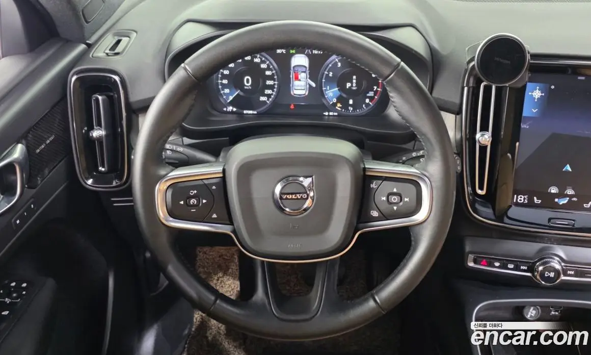 Volvo XC40 2020 2.0 автомат (гидро), фото 19