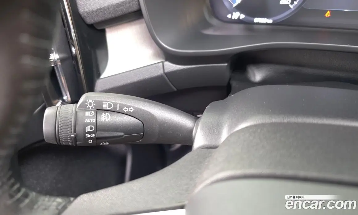 Volvo XC40 2020 2.0 автомат (гидро), фото 34