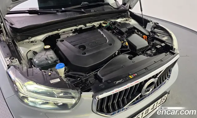 Volvo XC40 2020 2.0 автомат (гидро), миниатюра 6