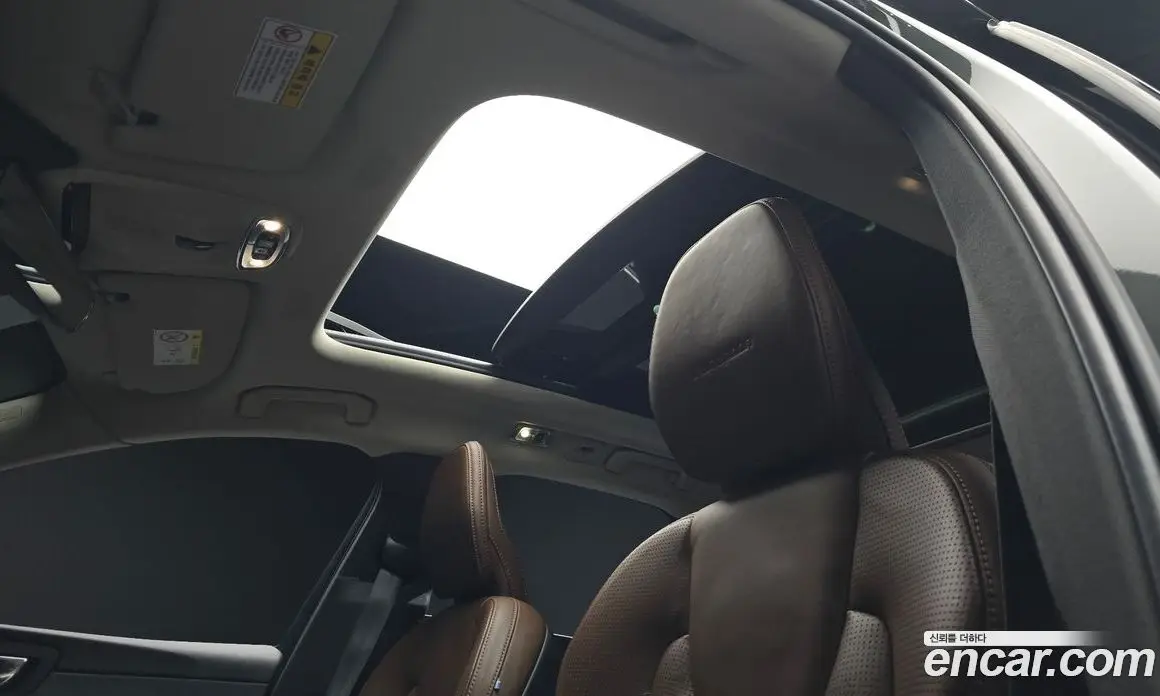 Volvo XC60 2019 2.0 автомат (гидро), фото 19