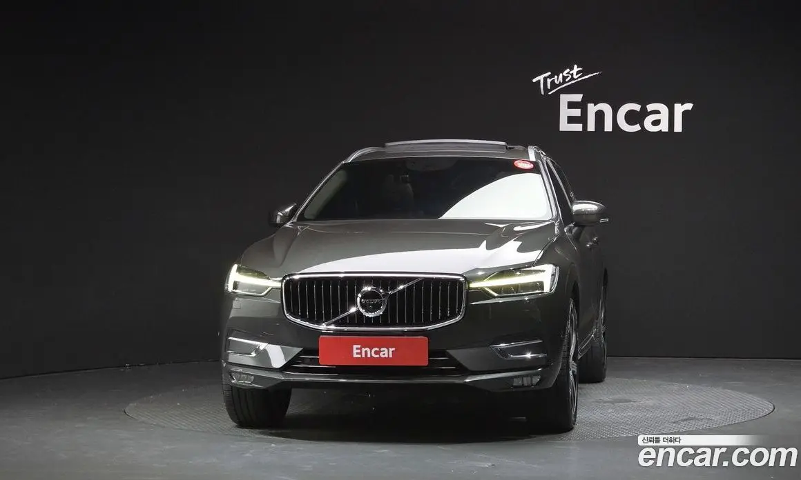 Volvo XC60 2019 2.0 автомат (гидро), фото 3