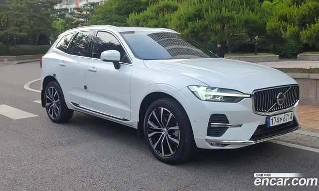 Volvo XC60, 2023, 12 767 км