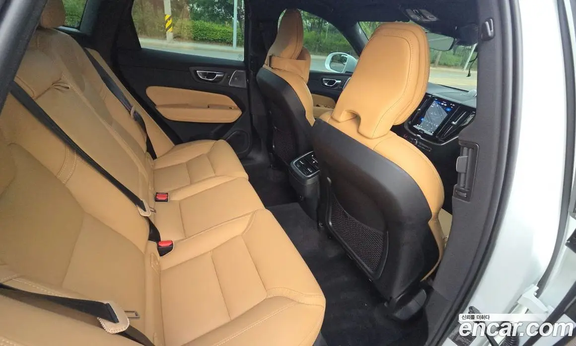Volvo XC60 2023 2.0 автомат (гидро), фото 13 Volvo XC60 2023 2.0 автомат (гидро), фото 13
