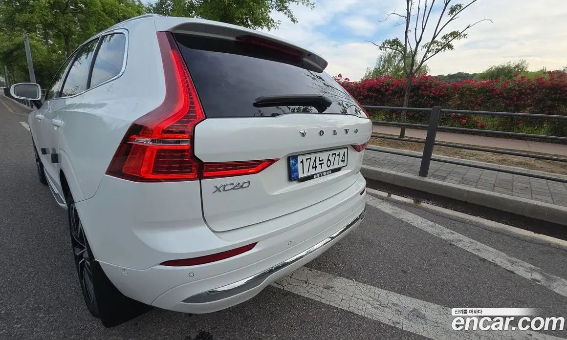 Volvo XC60 2023 2.0 автомат (гидро), фото 17 Volvo XC60 2023 2.0 автомат (гидро), фото 17