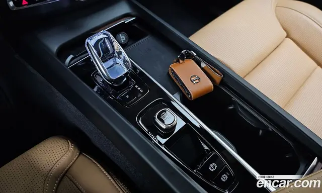 Volvo XC60 2024 2.0 автомат (гидро), миниатюра 12