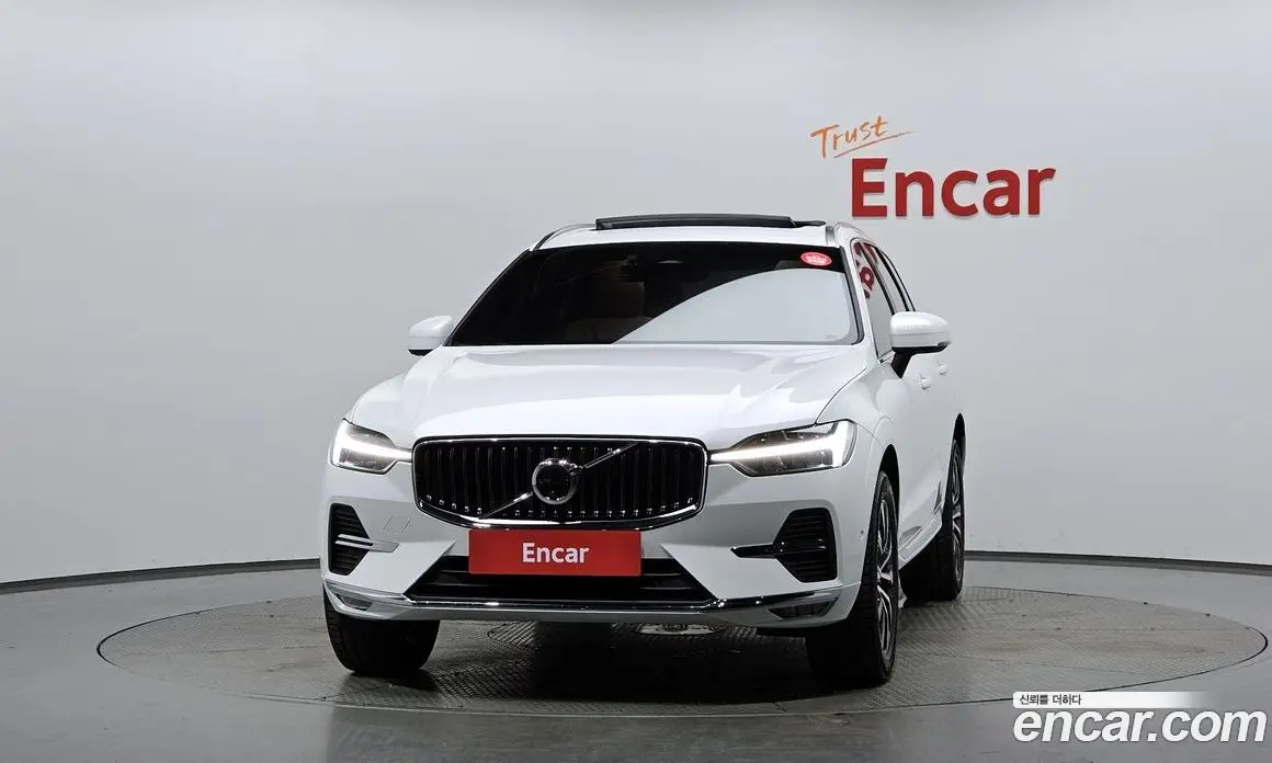 Volvo XC60 2024 2.0 автомат (гидро), фото 3