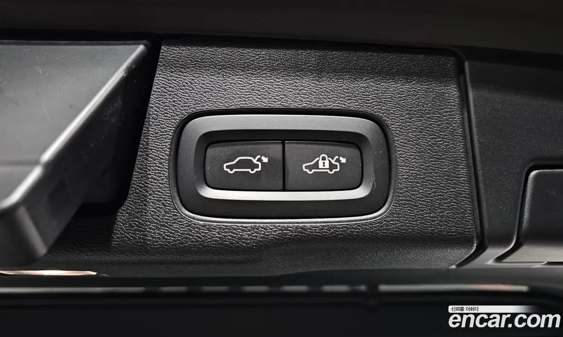 Volvo XC60 2024 2.0 автомат (гидро), фото 34
