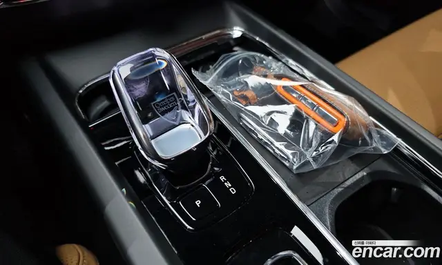 Volvo XC60 2025 2.0 автомат (гидро), миниатюра 12