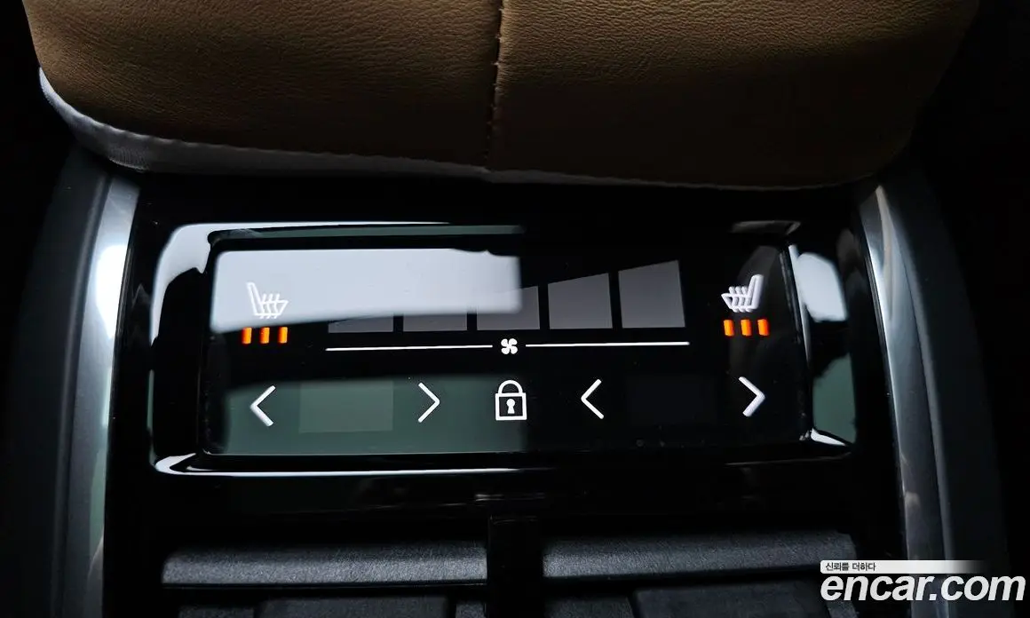 Volvo XC60 2025 2.0 автомат (гидро), фото 28