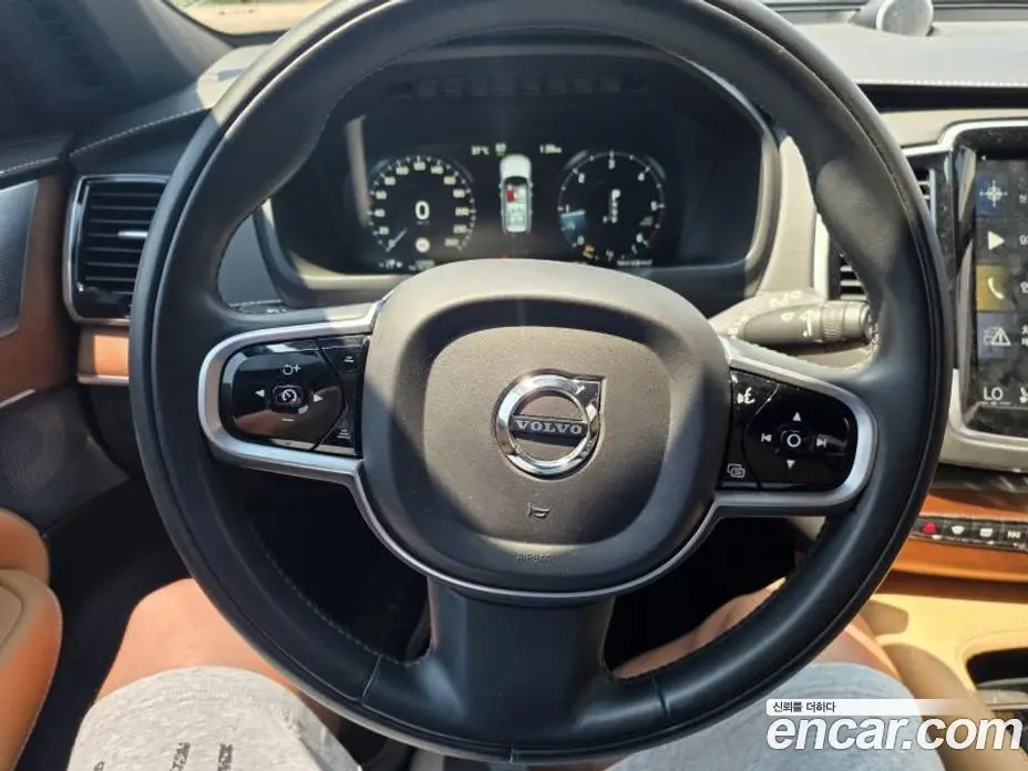 Volvo XC90 2019 2.0 автомат (гидро), фото 5