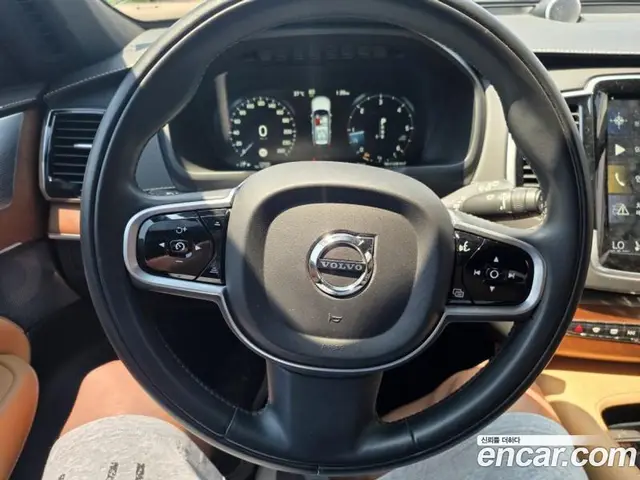Volvo XC90 2019 2.0 автомат (гидро), миниатюра 5