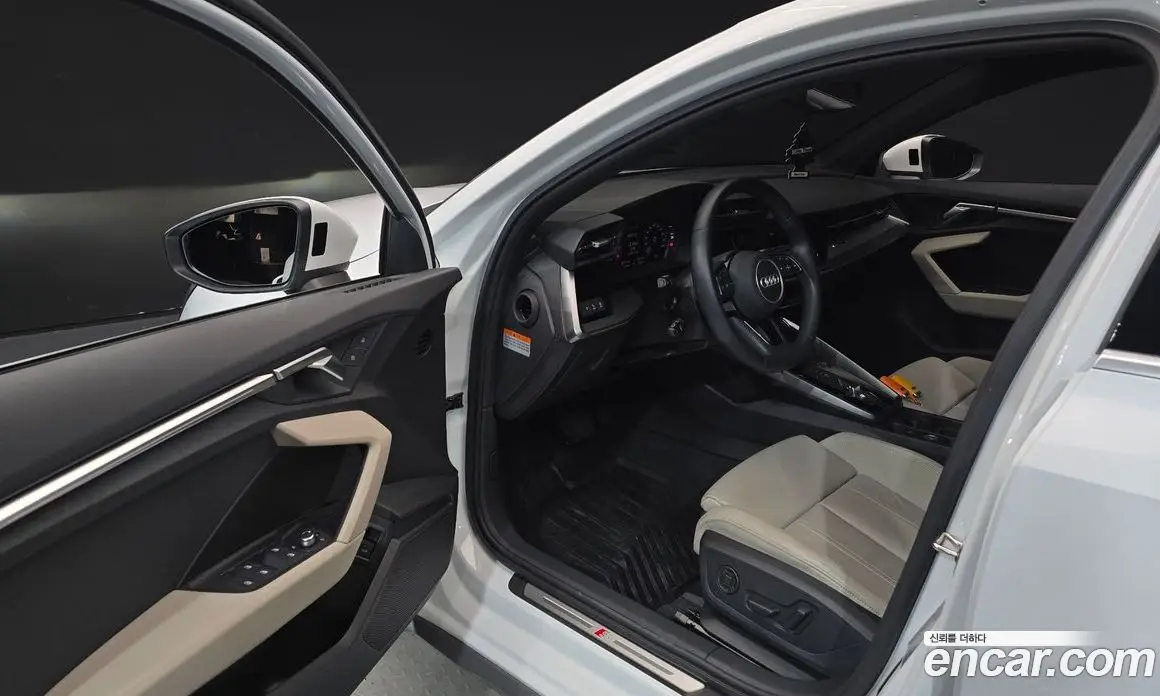 Audi A3 2022 2.0 автомат (гидро), фото 13