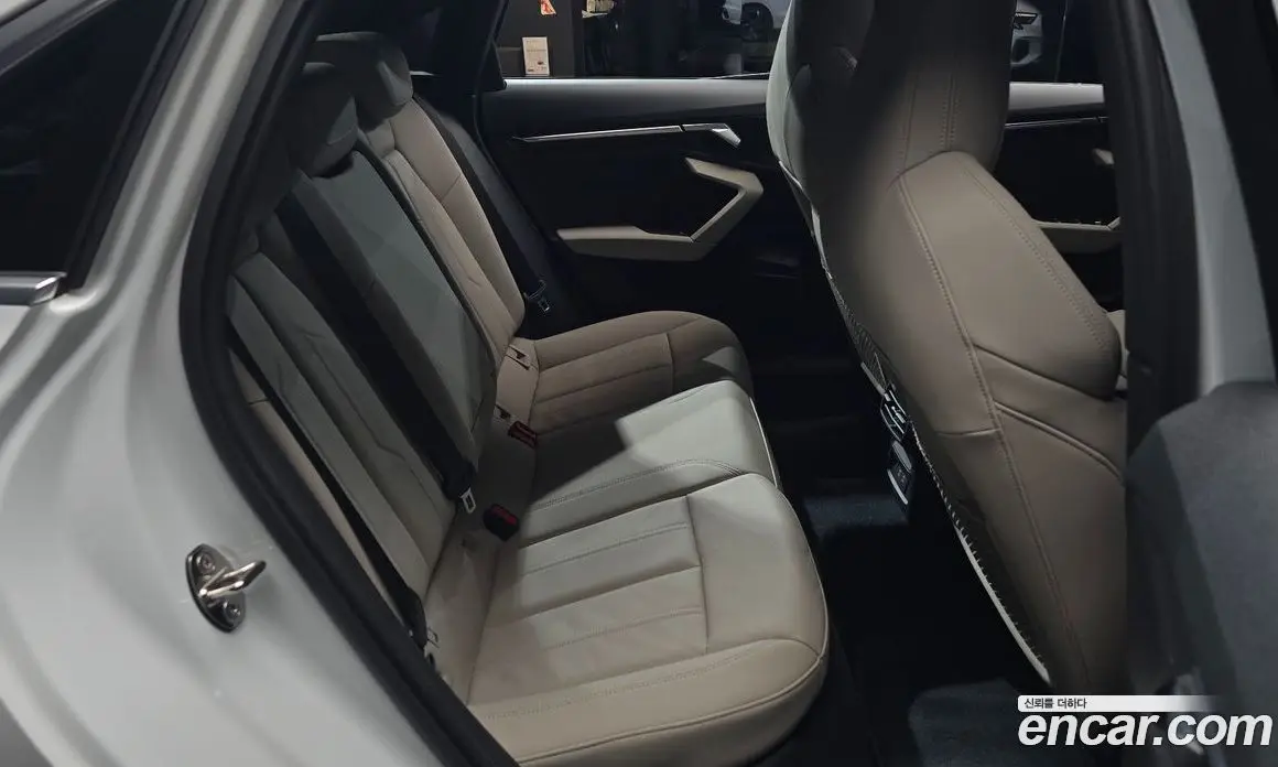 Audi A3 2022 2.0 автомат (гидро), фото 17