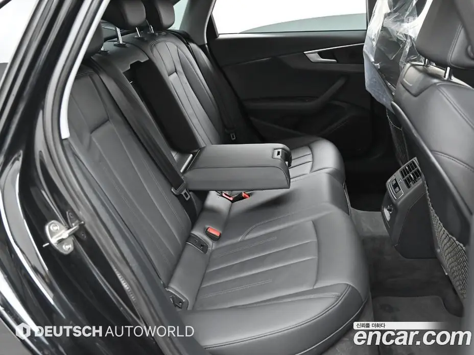 Audi A4 2018 2.0 автомат (гидро), фото 12