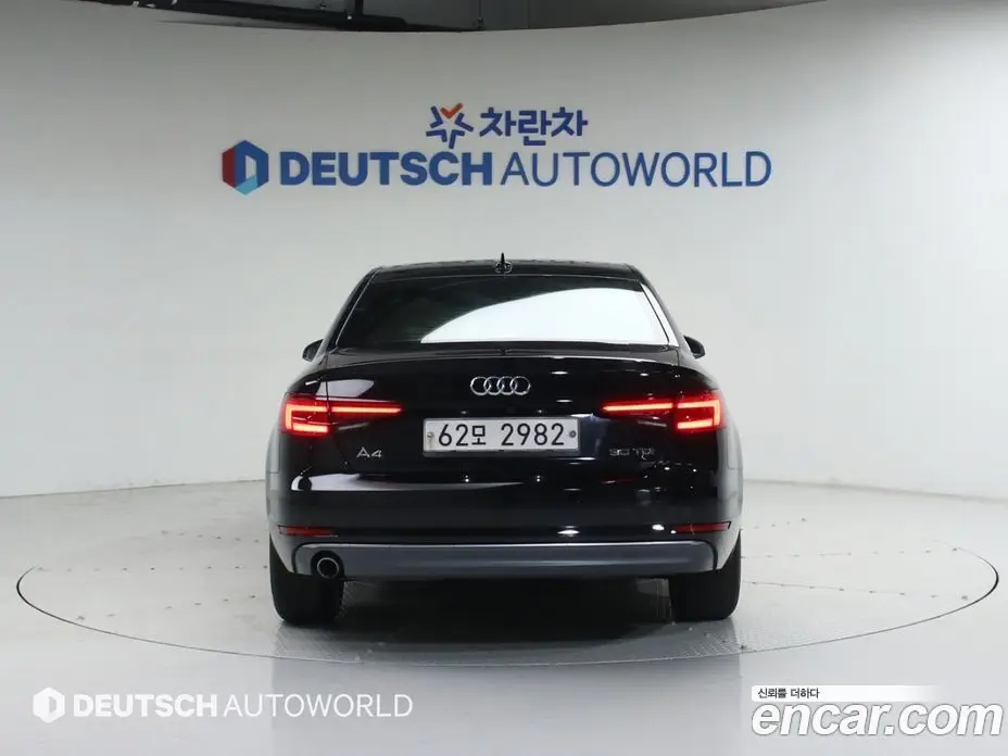 Audi A4 2018 2.0 автомат (гидро), фото 4