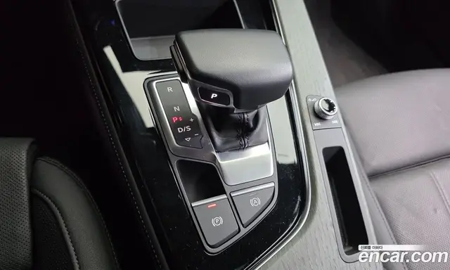 Audi A4 2023 2.0 автомат (гидро), миниатюра 12