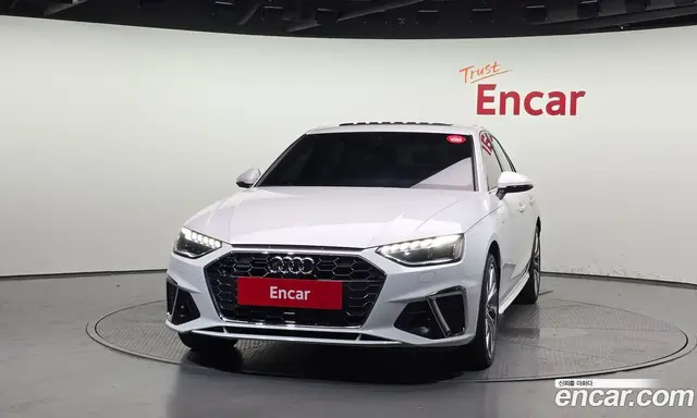 Audi A4 2023 2.0 автомат (гидро), миниатюра 3