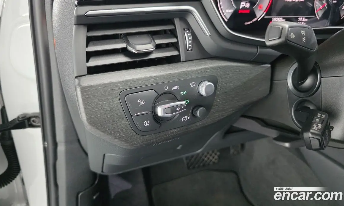 Audi A4 2023 2.0 автомат (гидро), фото 31