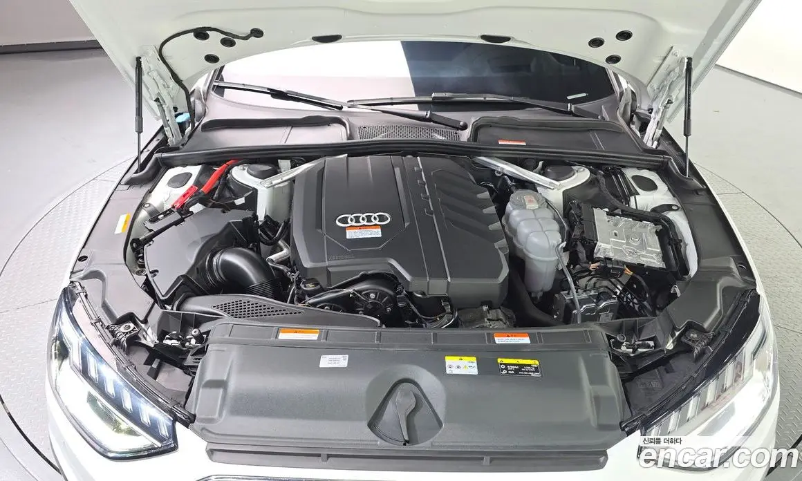 Audi A4 2023 2.0 автомат (гидро), фото 6
