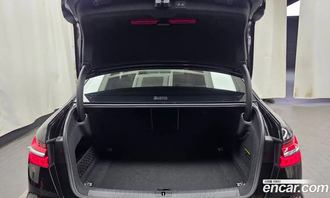 Audi A6 2023 2.0 автомат (гидро), фото 20