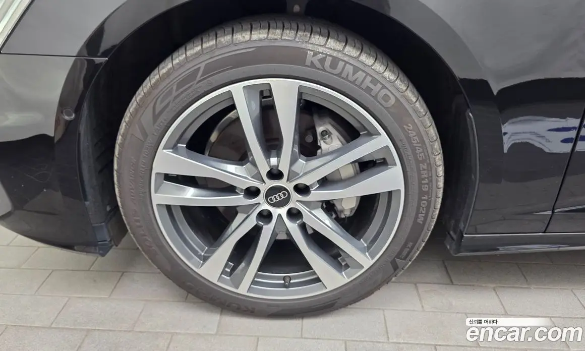 Audi A6 2023 2.0 автомат (гидро), фото 5