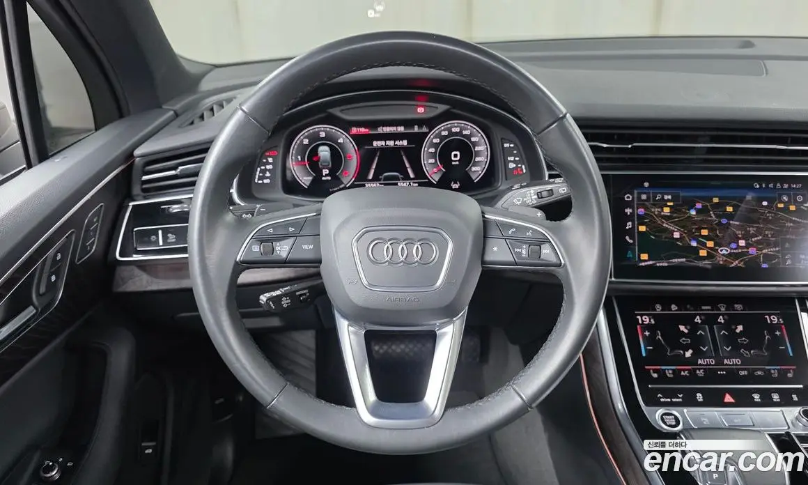 Audi Q7 2021 3.0 автомат (гидро), фото 13