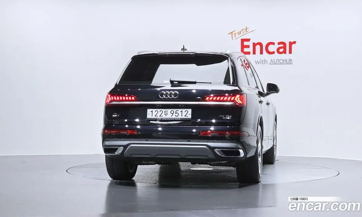 Audi Q7 2021 3.0 автомат (гидро), фото 4