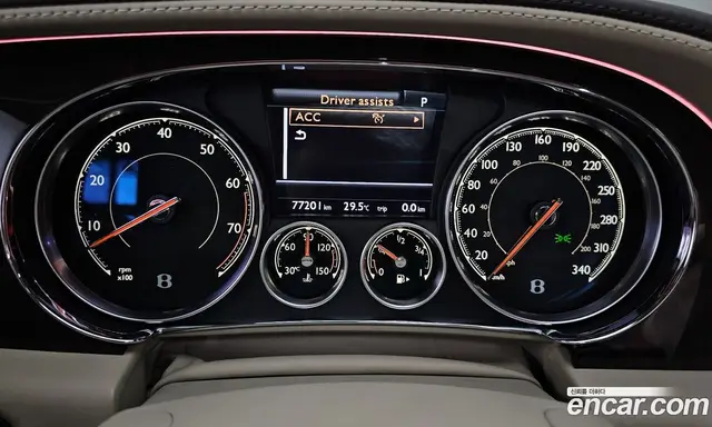 Bentley Flying Spur 2018 4.0 автомат (гидро), миниатюра 11