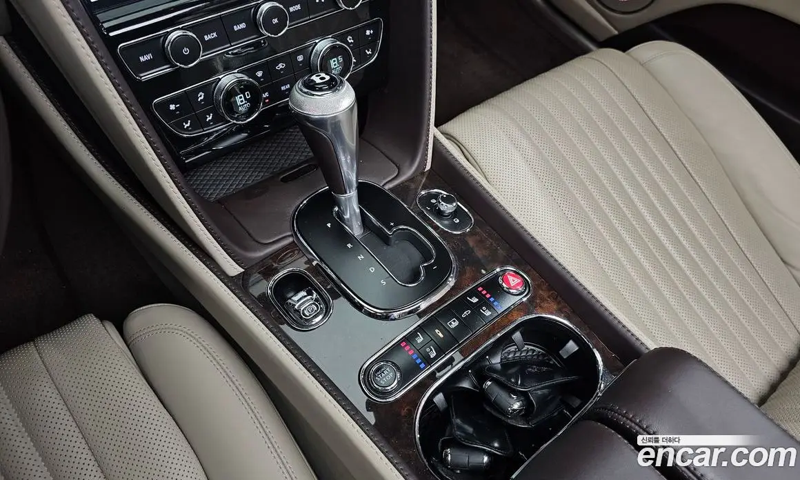 Bentley Flying Spur 2018 4.0 автомат (гидро), фото 12