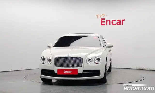 Bentley Flying Spur 2018 4.0 автомат (гидро), миниатюра 3