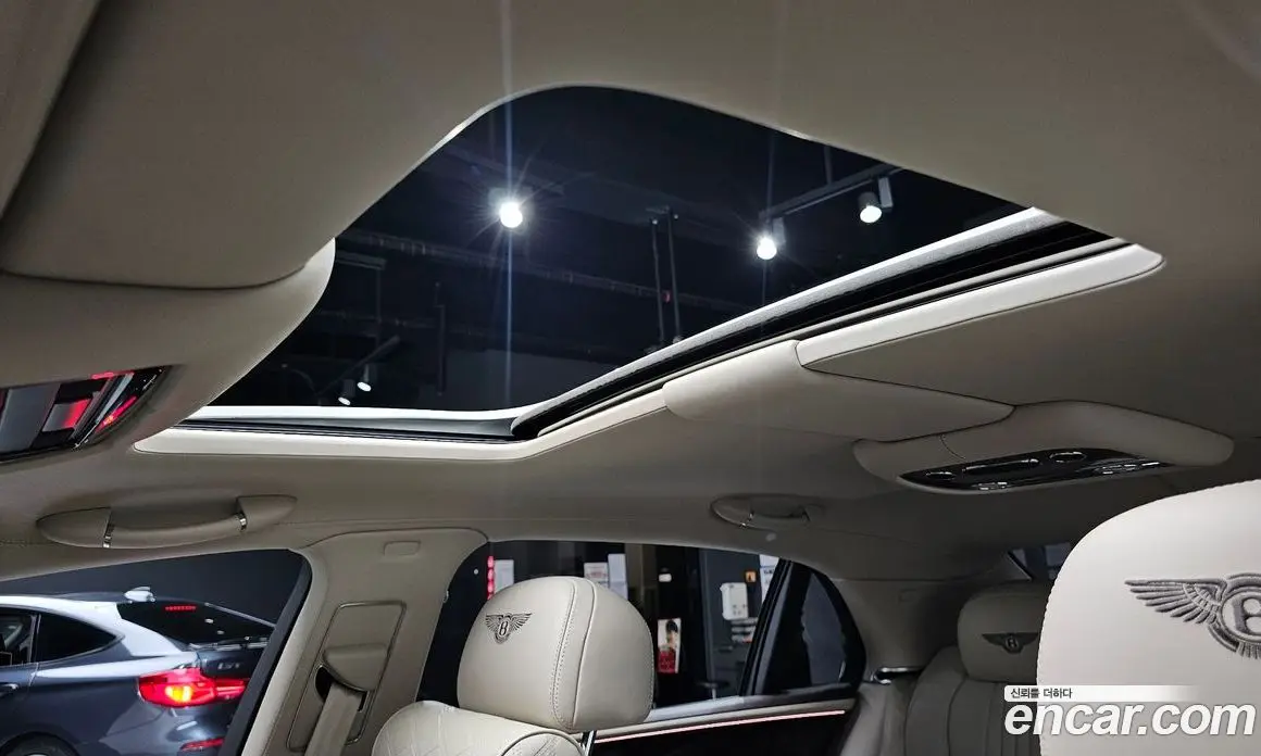 Bentley Flying Spur 2018 4.0 автомат (гидро), фото 26