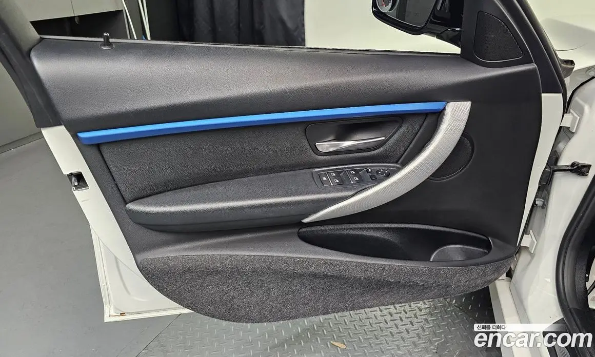 BMW 3 серия 2017 2.0 автомат (гидро), фото 14