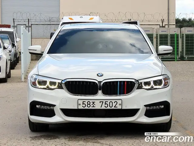 BMW 5 серия 2017 2.0 автомат (гидро), миниатюра 1