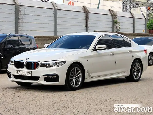 BMW 5 серия 2017 2.0 автомат (гидро), миниатюра 2