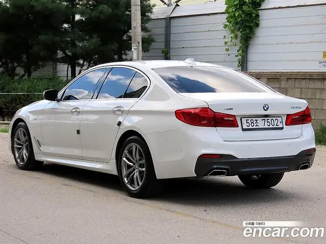 BMW 5 серия 2017 2.0 автомат (гидро), миниатюра 3